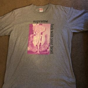 Supreme Tee size L worn 1 time